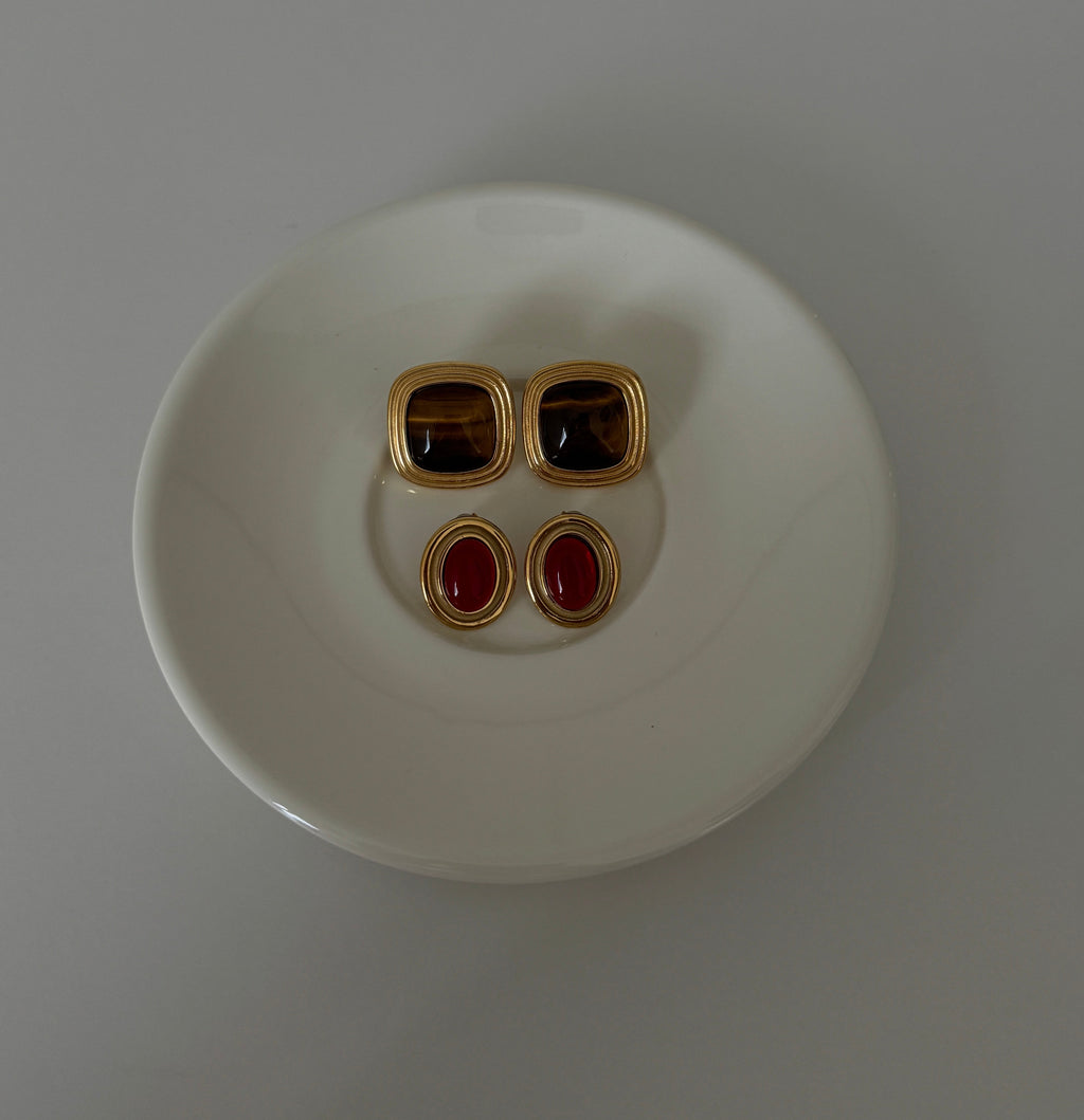 Edelstahl Ohrringe Damen Vintage - ESPRESSO | Gold Ohrstecker mit Onyx Stein